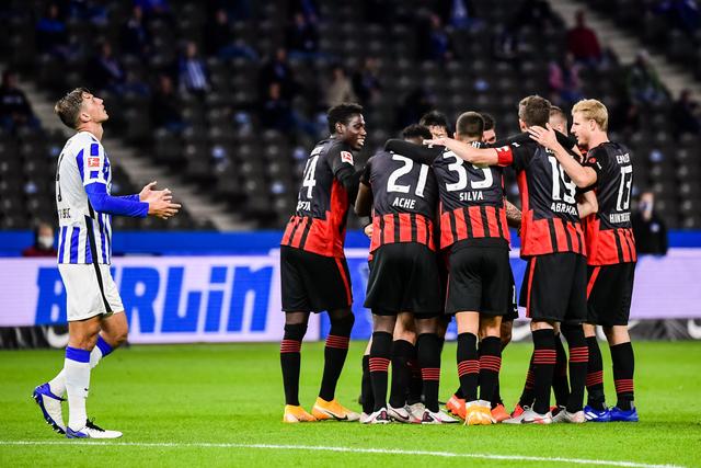 卡特比卢普斯正式进入名人堂 韦斯特第三次进