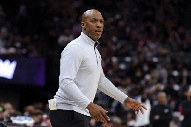 姜伟泽15+8吉林力克北控 周鹏15分深圳胜浙江